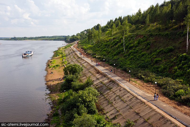 Embankment in the water - My, Kirov, High water, River, Embankment, Vyatka, Flood