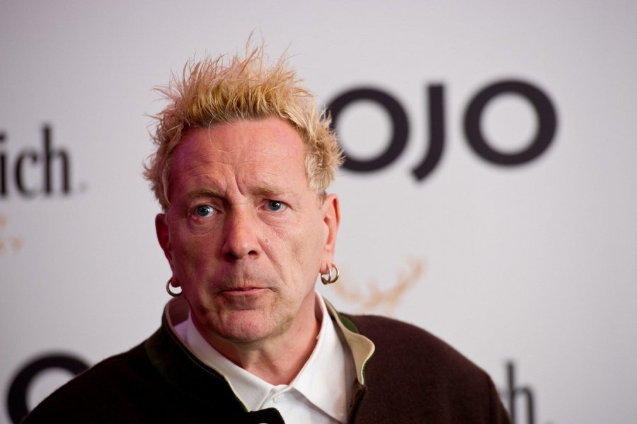 Фронтмен британской рок-группы Sex Pistols может ослепнуть | Пикабу