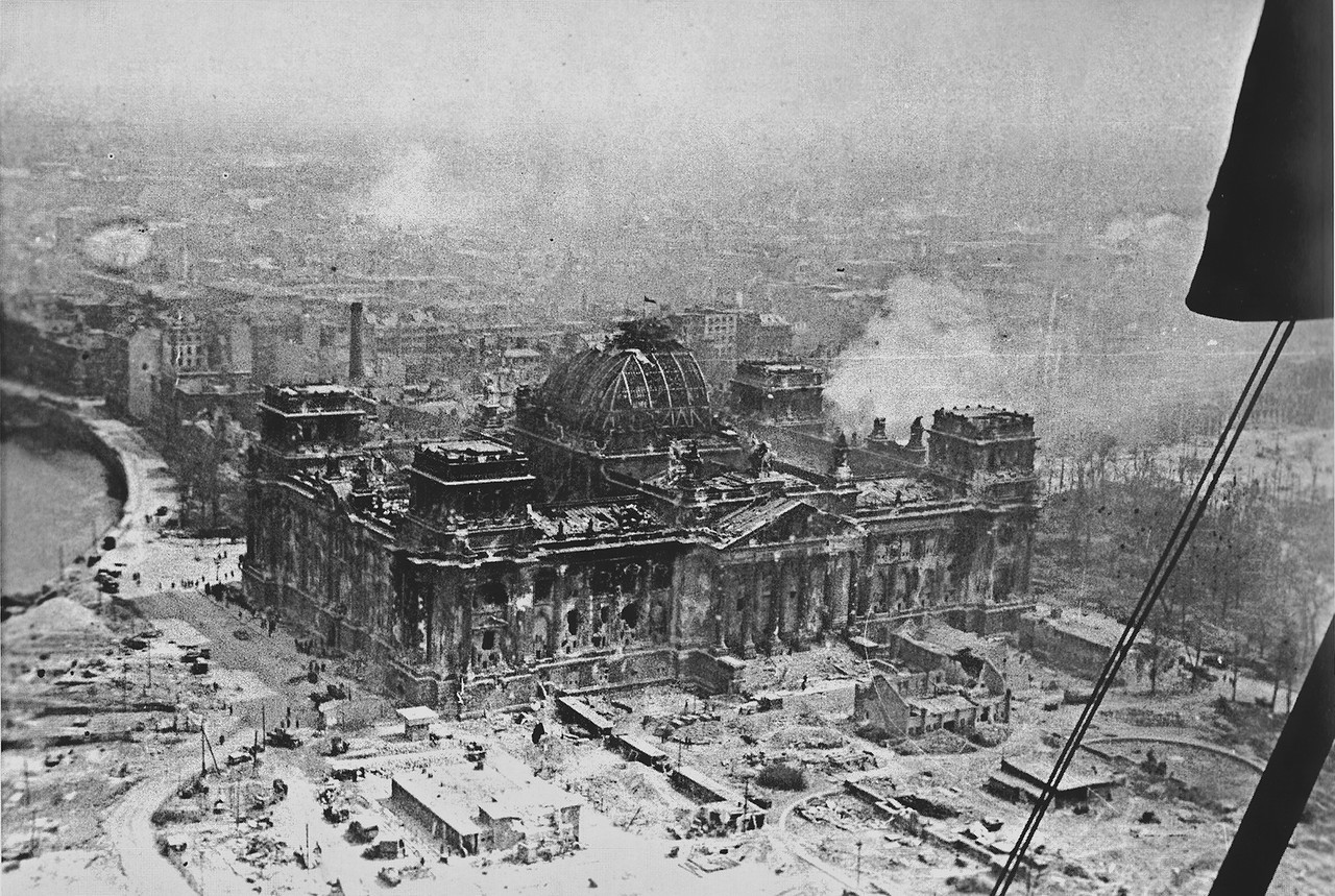 Подборка фотографий, запечатлевших майские дни 1945го. 1 часть | Пикабу