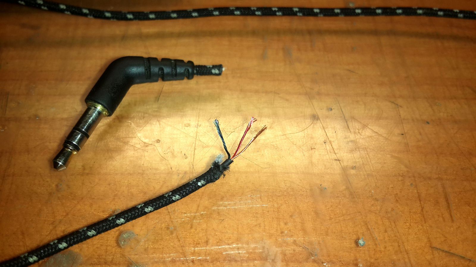 Ремонт всякой электроники #83 Ремонт наушников. Инструкция. ПотрАшков ...