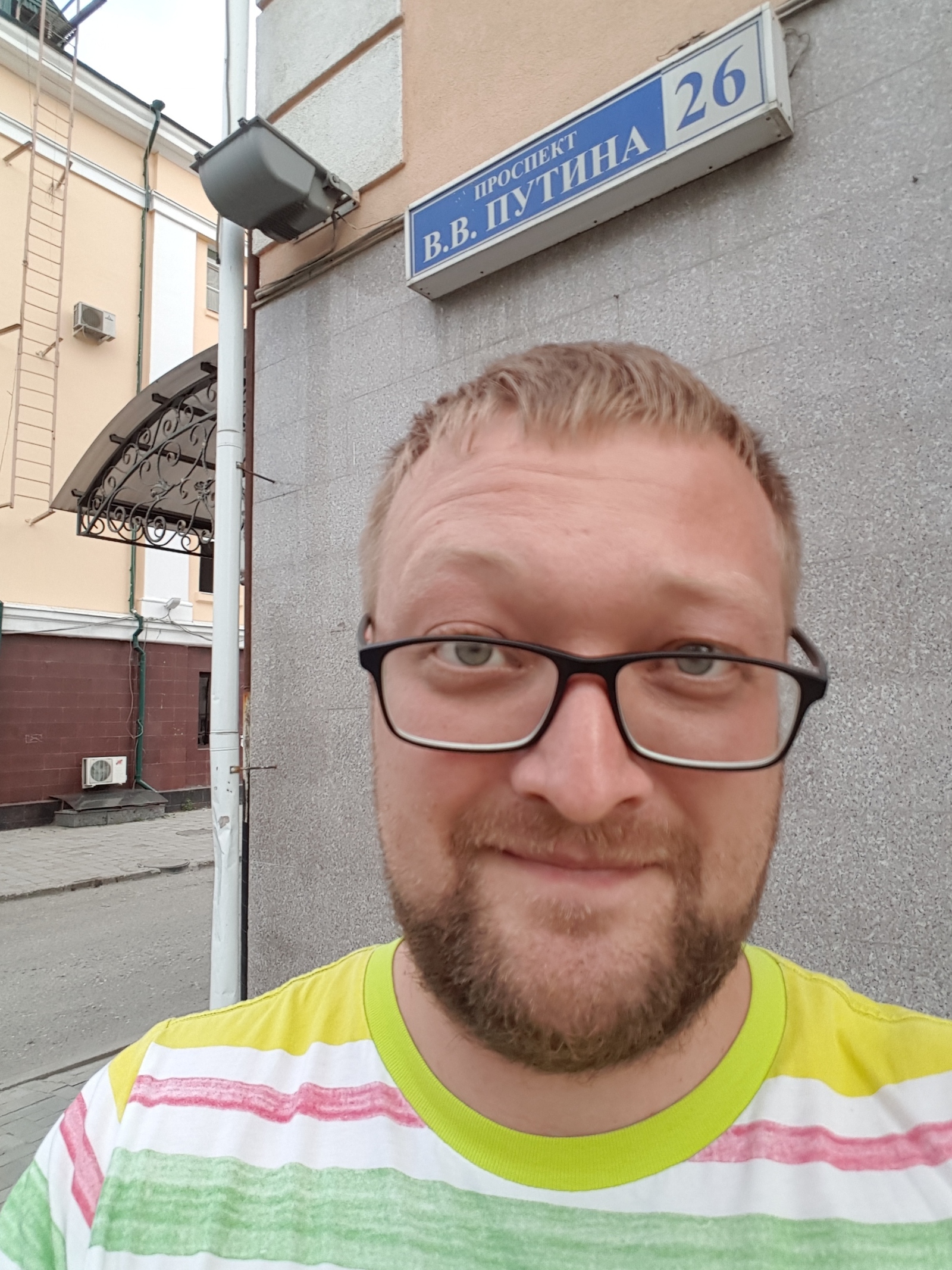 В ответ на тему о сомнительных подъездах... | Пикабу