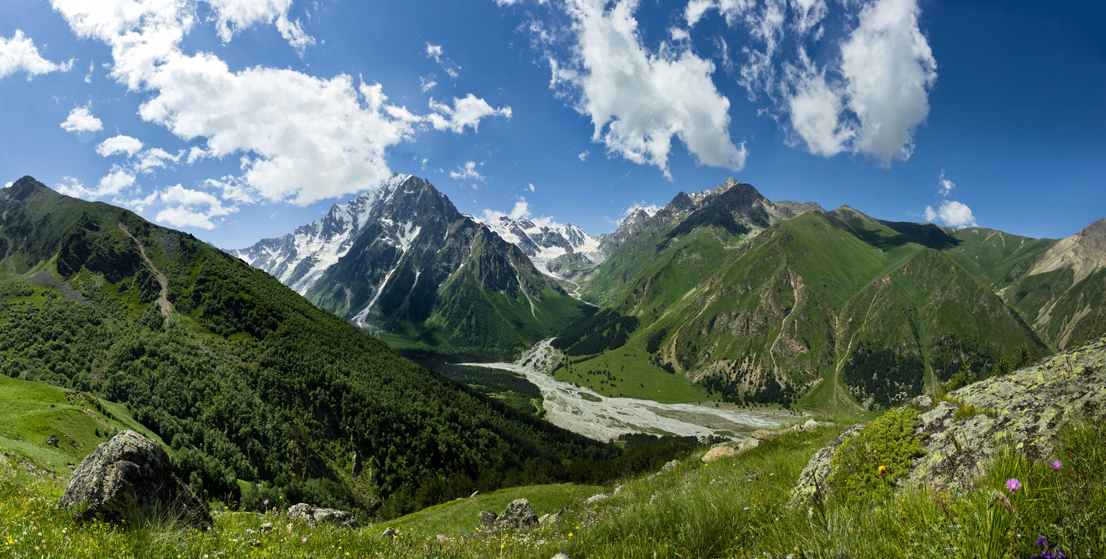 Горы Северная Осетия панорама