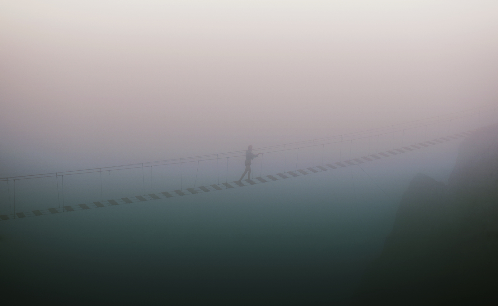 Над пропастью | Пикабу