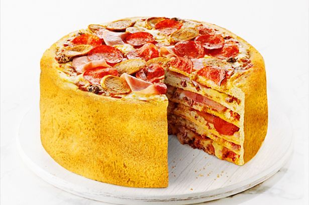 Пирог «а-ля пицца» с колбасой и сыром (на маргарине) — рецепт с фото пошагово