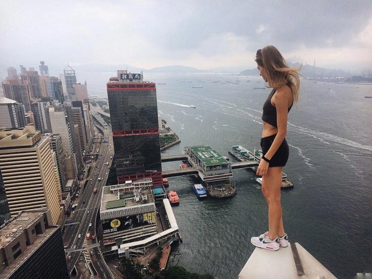 Angelina Nikolaou is a Russian girl who takes very risky pictures around the world. - Events, Society, People, Madness, Extreme, Extreme, Girls, Instagram, Longpost