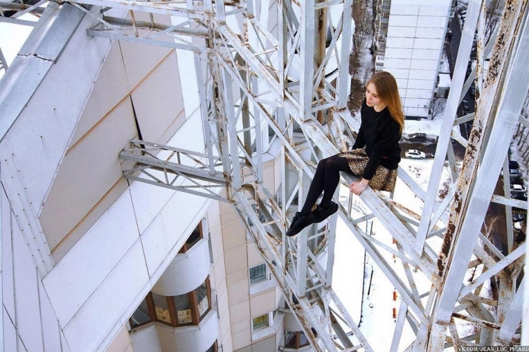 Angelina Nikolaou is a Russian girl who takes very risky pictures around the world. - Events, Society, People, Madness, Extreme, Extreme, Girls, Instagram, Longpost