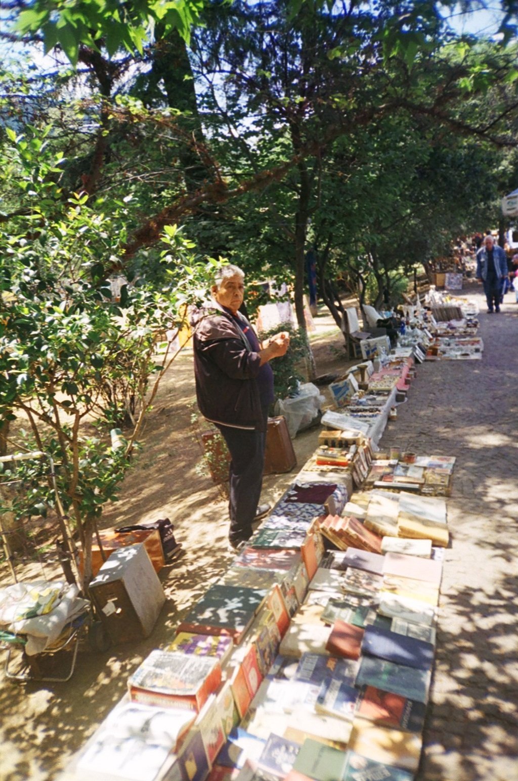 Flea market in Tbilisi. Georgia. - My, Tbilisi, Georgia, Market, Film, Vintage, Retro, Rarity, Camera, Longpost