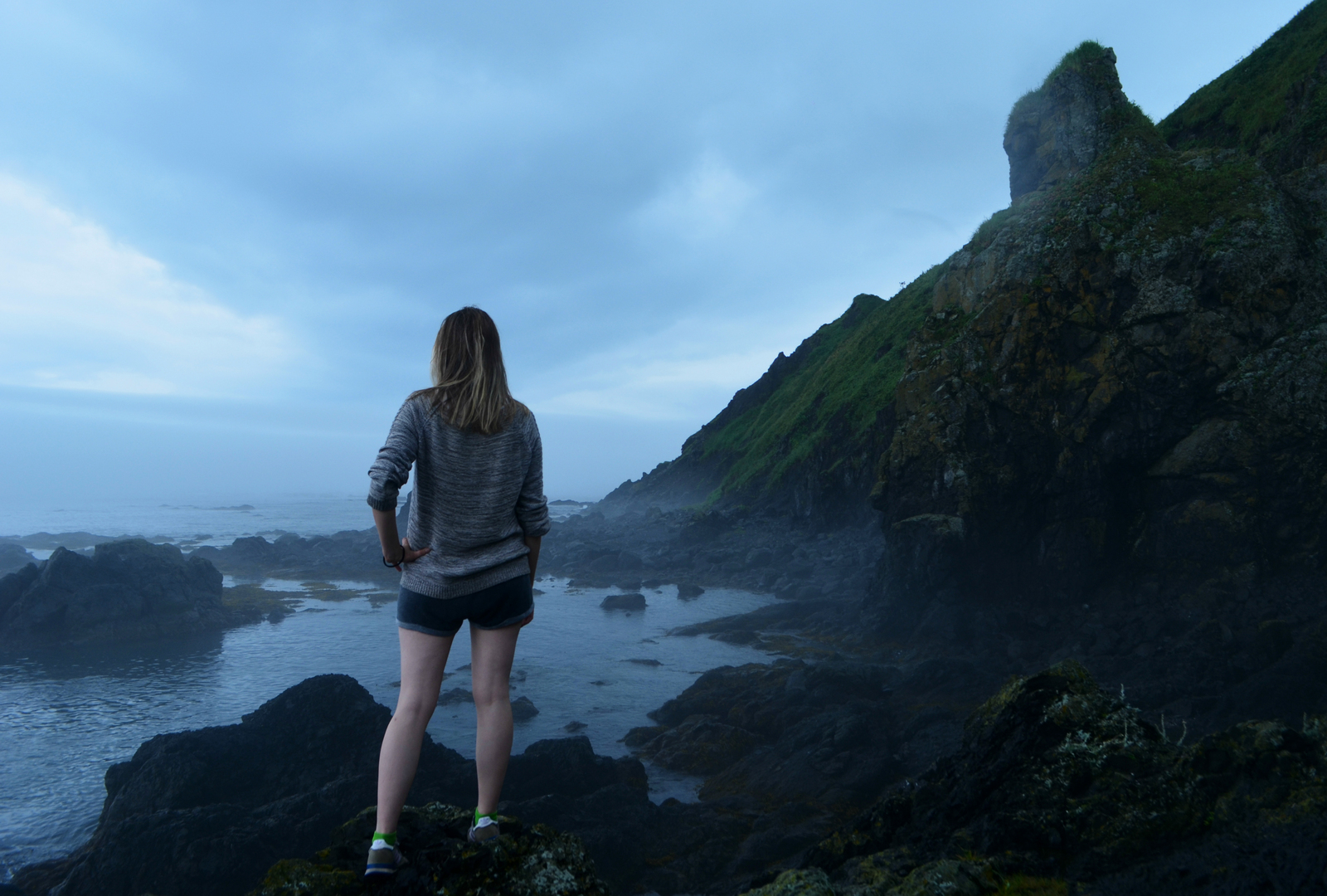 Atmospheric. Cape Evstafiya, Sakhalin - My, Sakhalin, Sea, Photo, Fog, Girls, The rocks