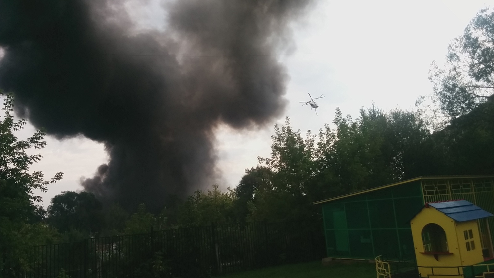 Тушение пожара вертолетами в Шишкином лесу, Новая Москва, 23-08-16 - Моё, Пожар, Вертолет, Москва, Длиннопост