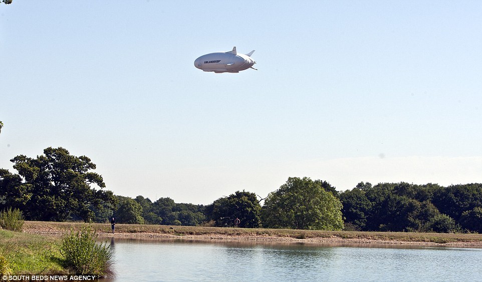 Самое большое воздушное судно в мире разбилось в Англии - Новости, Airlander, Крушение, Длиннопост