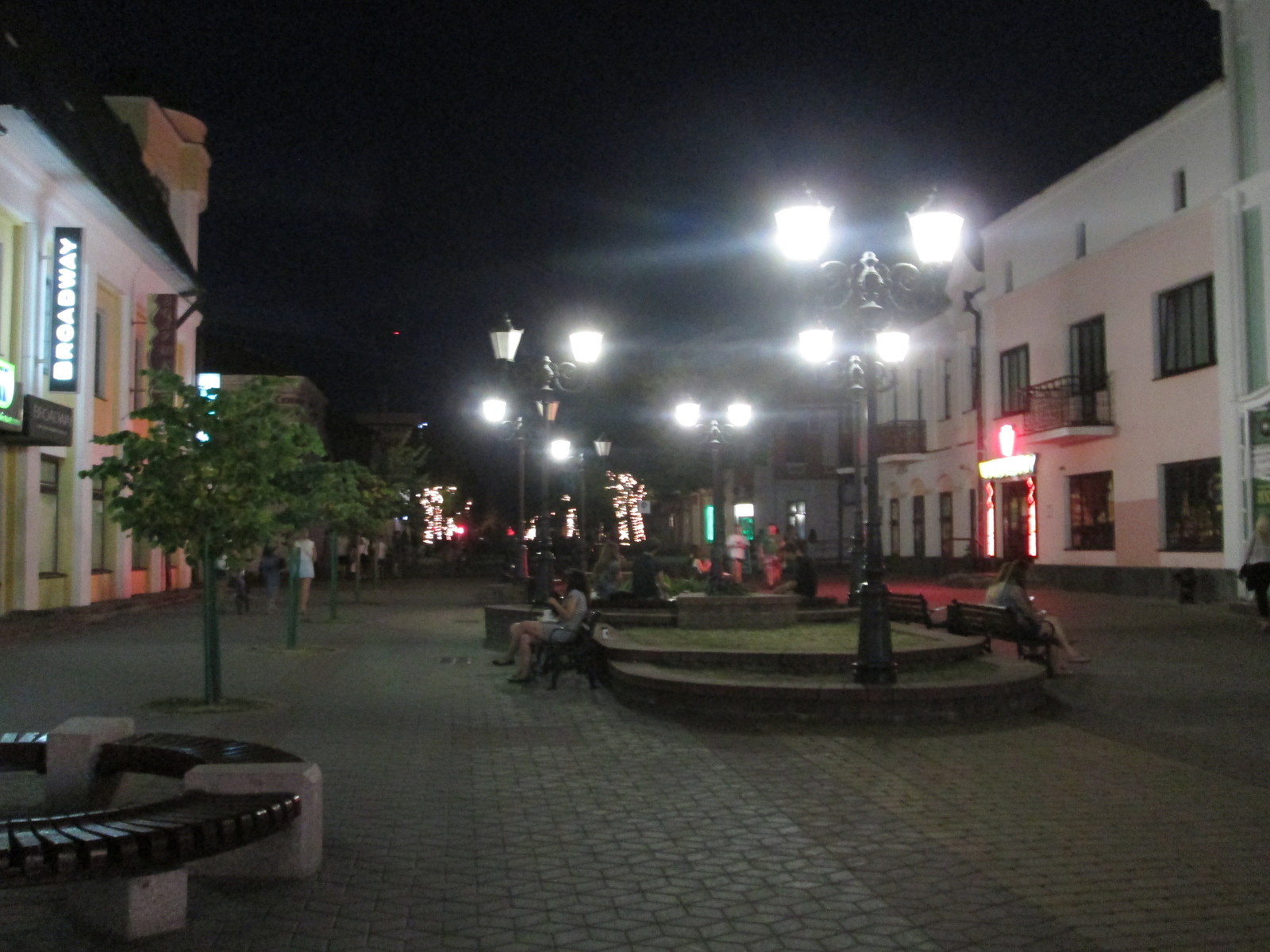 Night Brest - My, Brest, , Night, Relaxation, Republic of Belarus, beauty, Lamp, Longpost