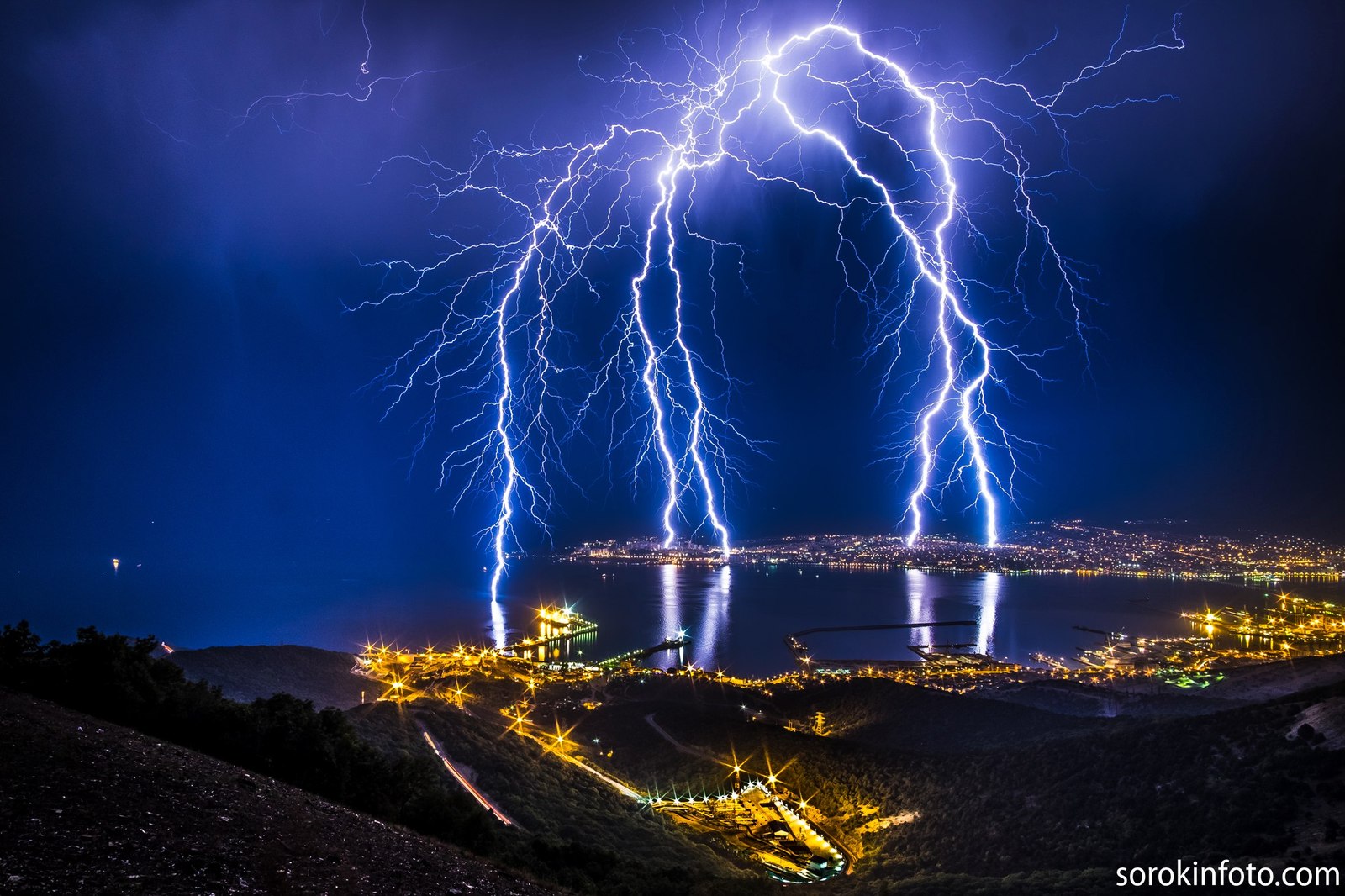 The splendor of the storm. - Thunderstorm, Lightning, Photo, Not mine, Novorossiysk, 7 Winds, Longpost