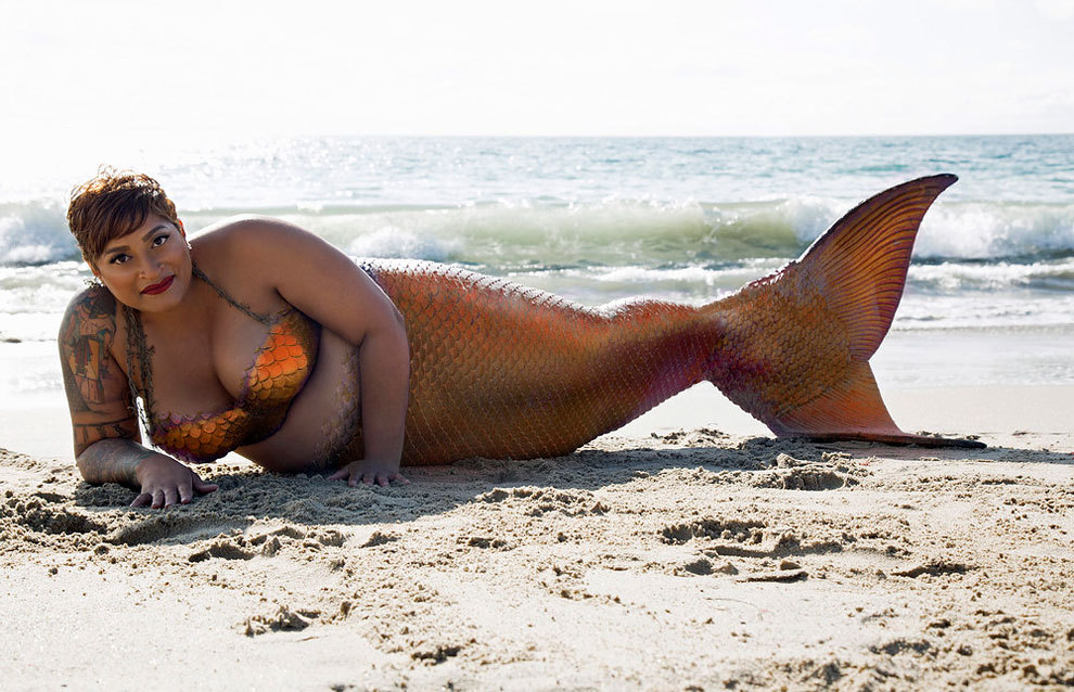 Проект &quot;Mermaids&quot; предлагает любителям океана примерить хвост и побыть немного русалкой | Пикабу