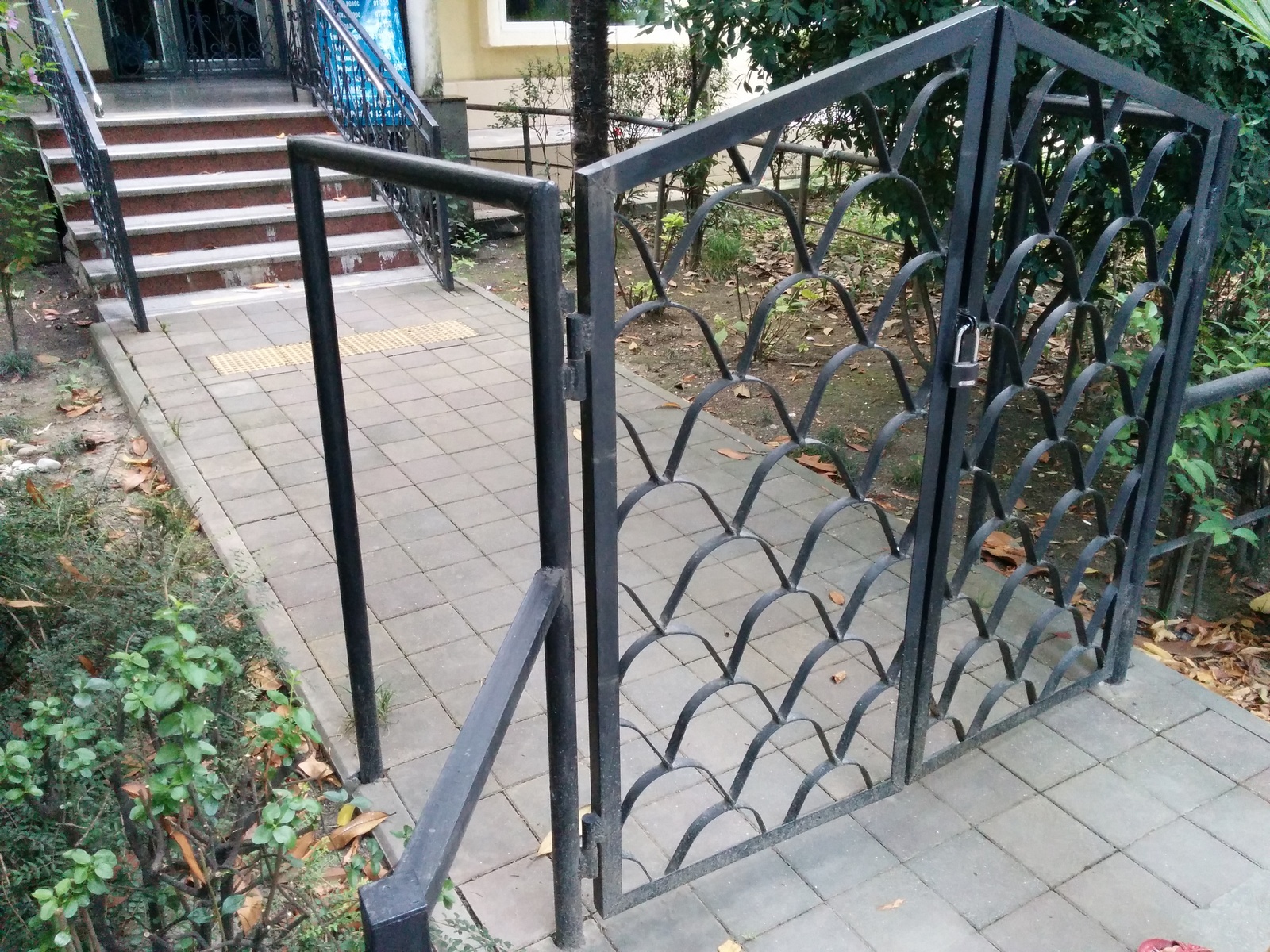 You shall not pass! - My, Gate, Lock, You shall not pass