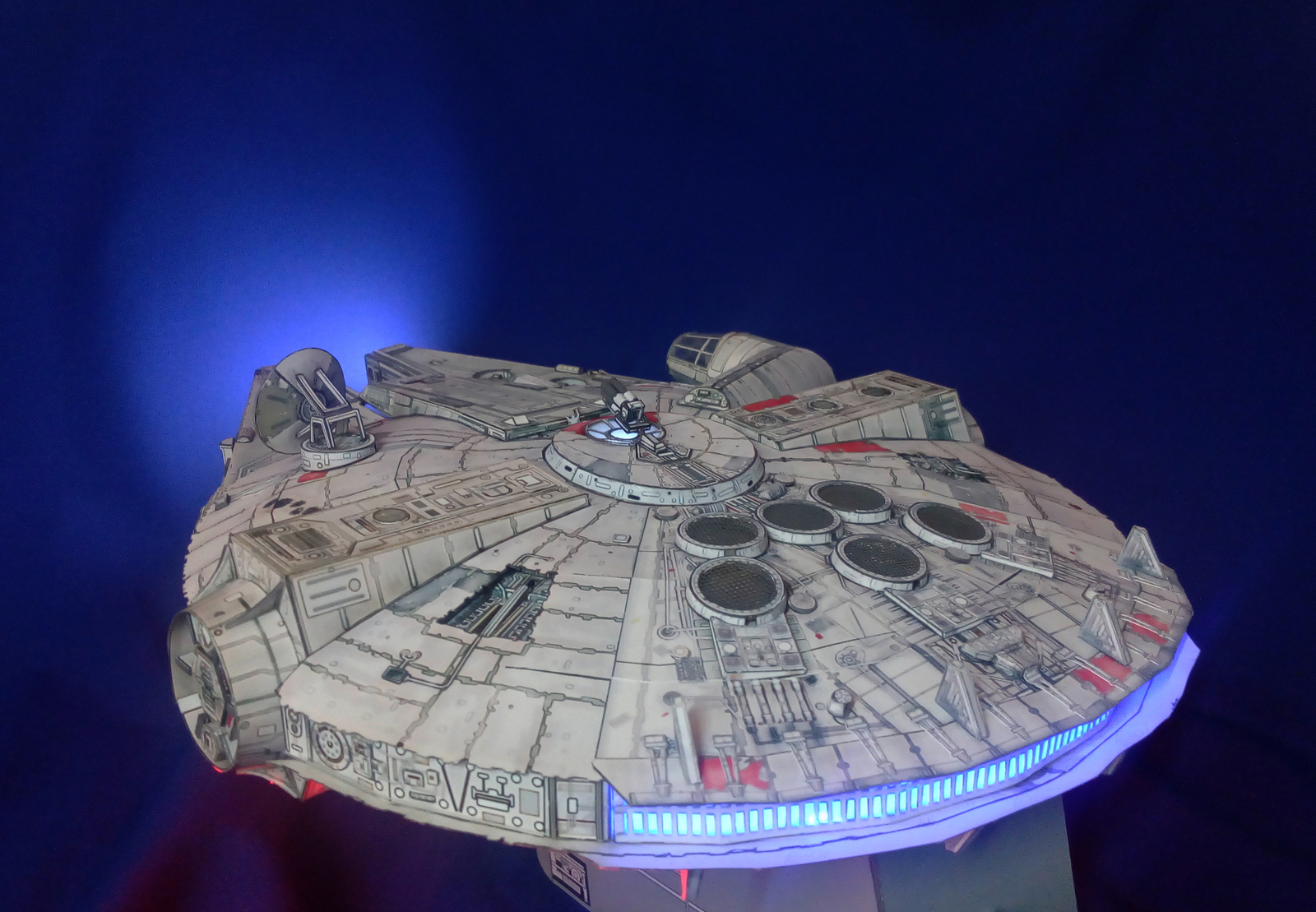 Millennium Falcon (paper model) - My, Millennium falcon, Han Solo, Backlight, Longpost