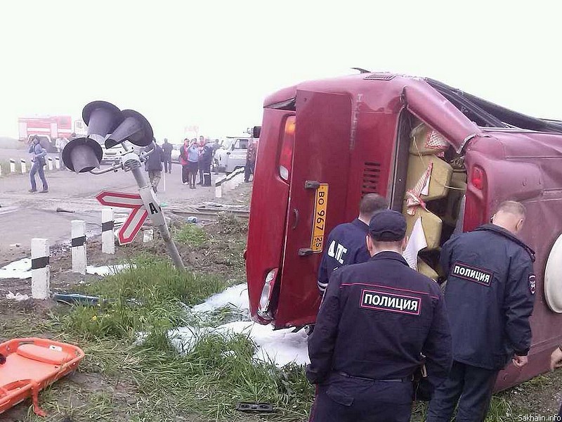 To not forget.. - Road accident, A train, Bus, Sakhalin, Poronaysk, Crash, Past, Video, Longpost