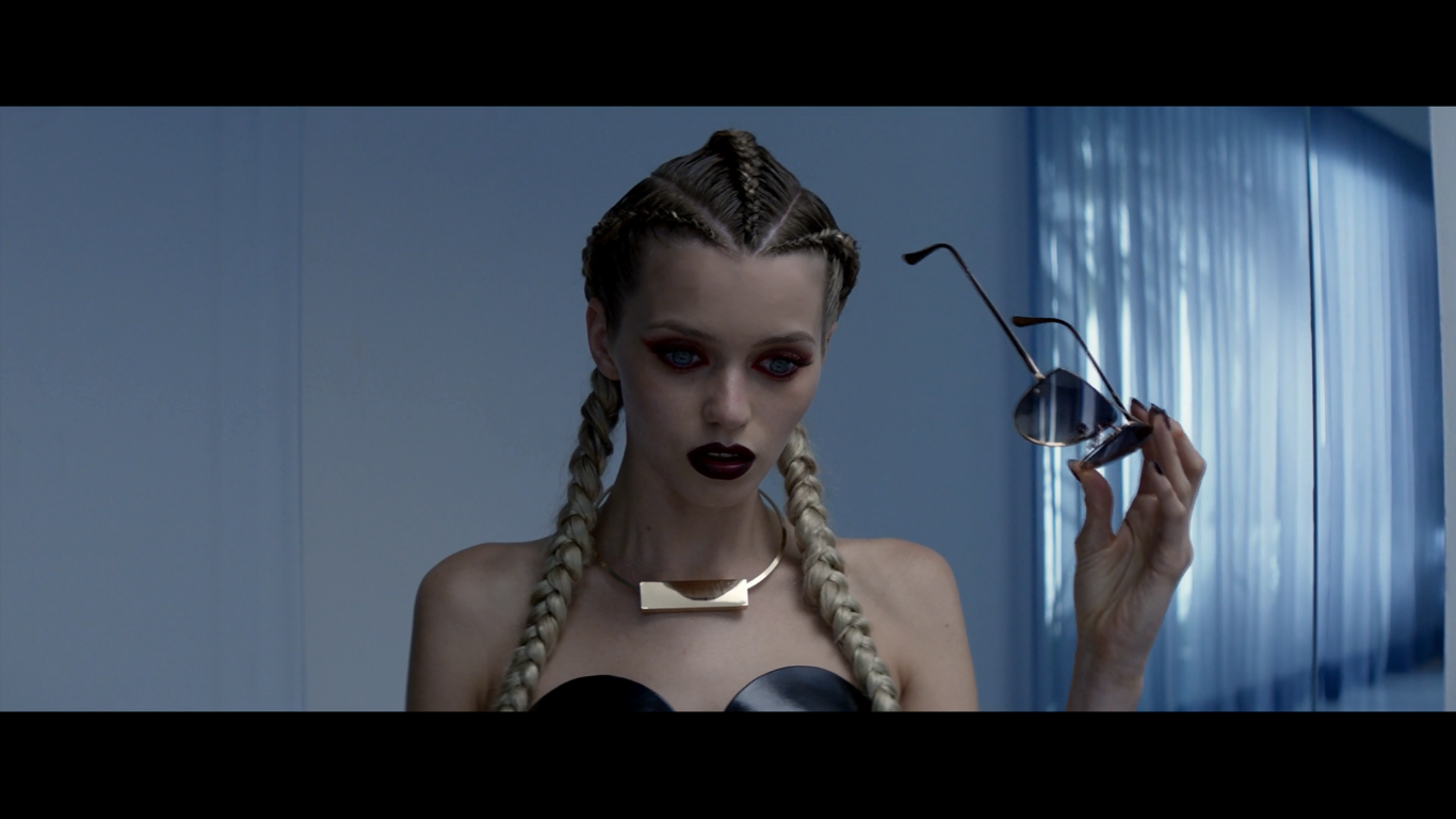 Recommended to watch: Neon Demon (2016) - I advise you to look, , Thriller, Horror, Nicholas Winding Refn