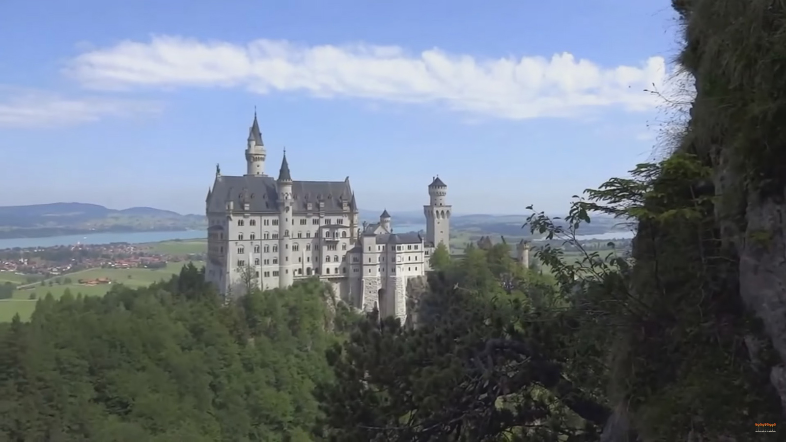 Neuschwanstein Castle/Germany//By car in Europe - My, Neuschwanstein, , Lock, Germany, Bavaria, Travels, Video, Longpost