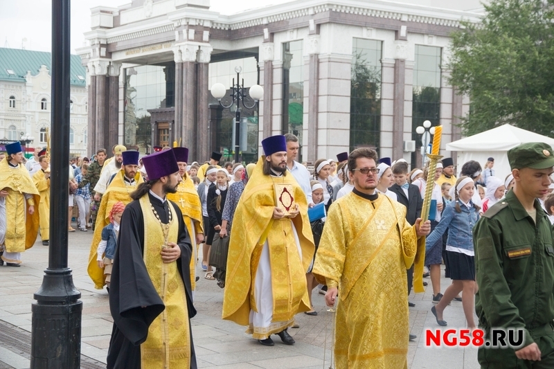 Children's religious procession in Penza - Children, School, Church, Secular state, Marasmus, Longpost