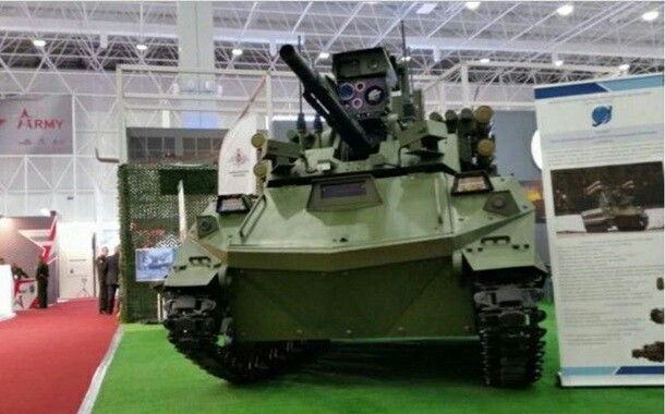 Россия показала свой робот-танк на выставке | Пикабу