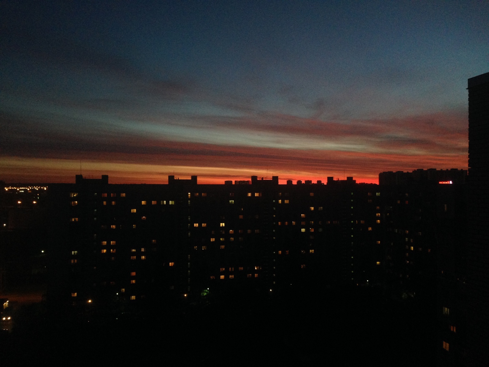 I just couldn't help but share it. - My, Sunset, Saint Petersburg, Photo on sneaker