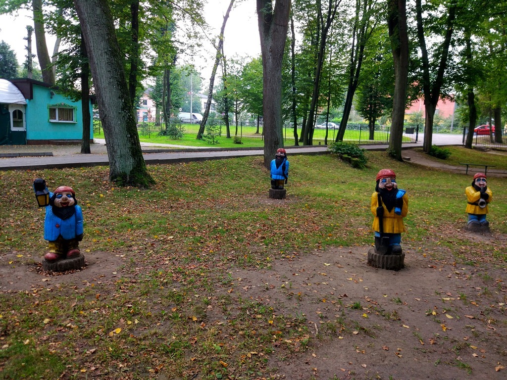 dwarf family - My, Gnomes, The park, Difficult childhood, Longpost