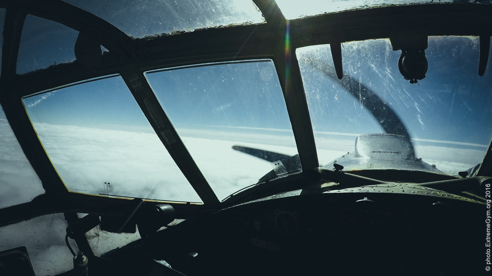 View from the AN-2 cockpit at an altitude of 3 km - My, Sky, An-2, Flight, Clouds, Height