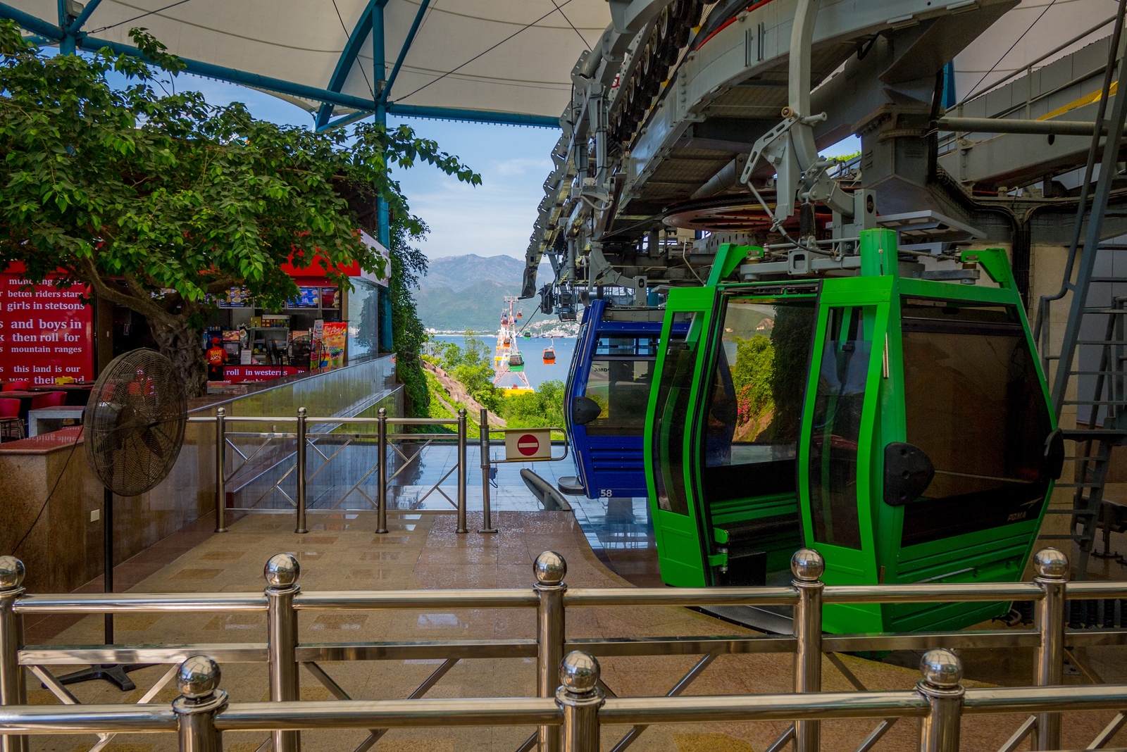 The longest cable car over the sea - My, Vietnam, Travels, Nature, Sea, Photo, Longpost