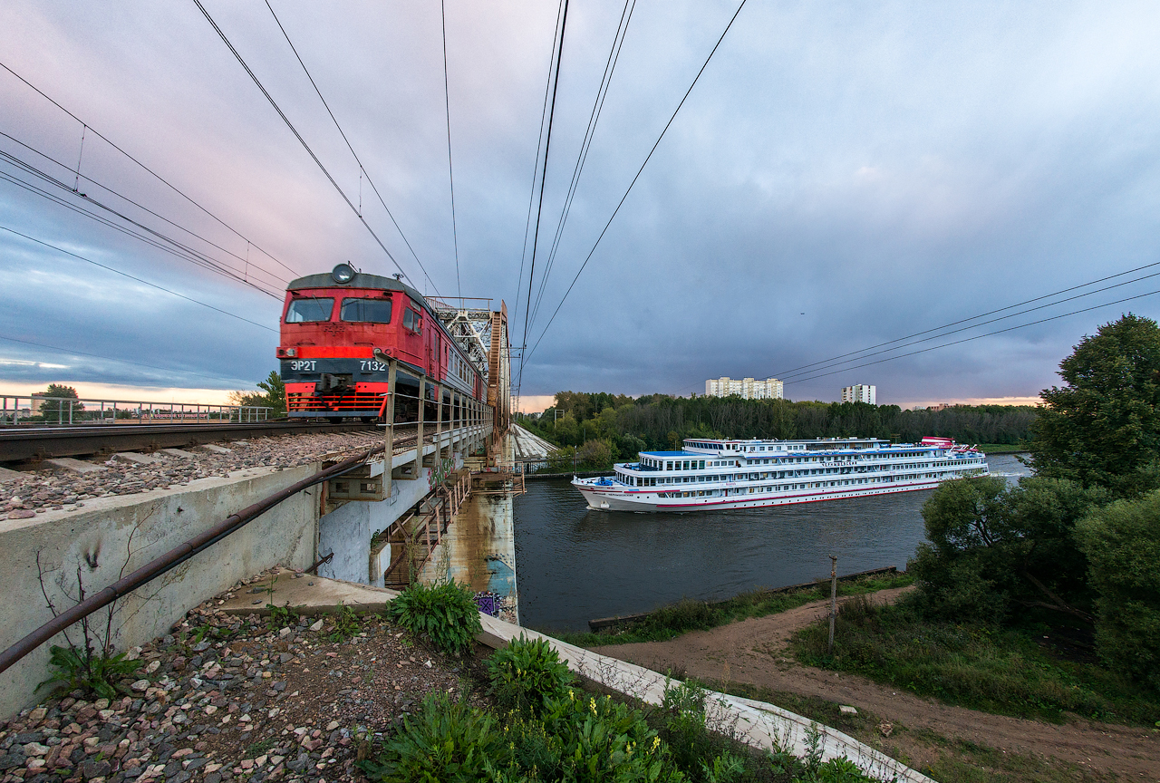 Motor ship, train and plane - My, Dolgoprudny, Bridge, The photo, Sonynex, 