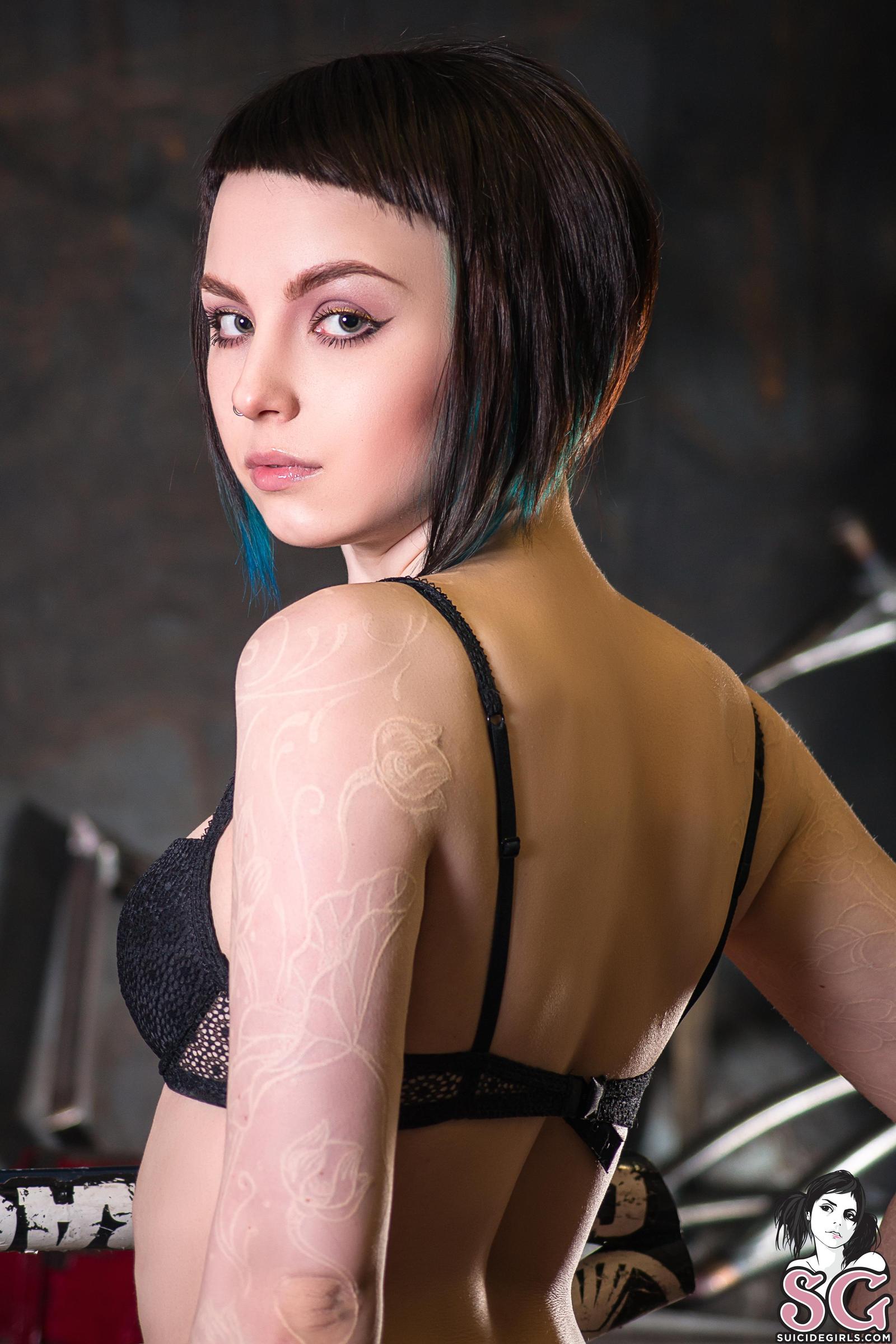 Karanlit - Bicycle Race - NSFW, , Suicide girls, Longpost