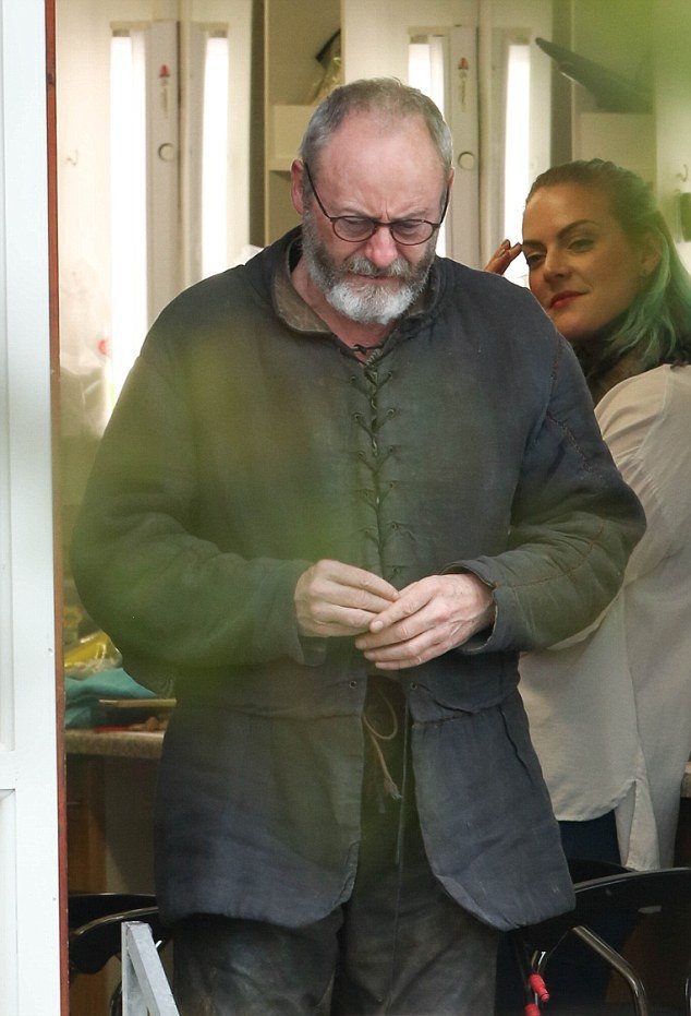 The actors of the series Game of Thrones on the set of the seventh season. - Game of Thrones, Kit Harington, Gwendoline Christie, Jon Snow, Brienne, Davos Seaworth, Liam Cunningham, Longpost