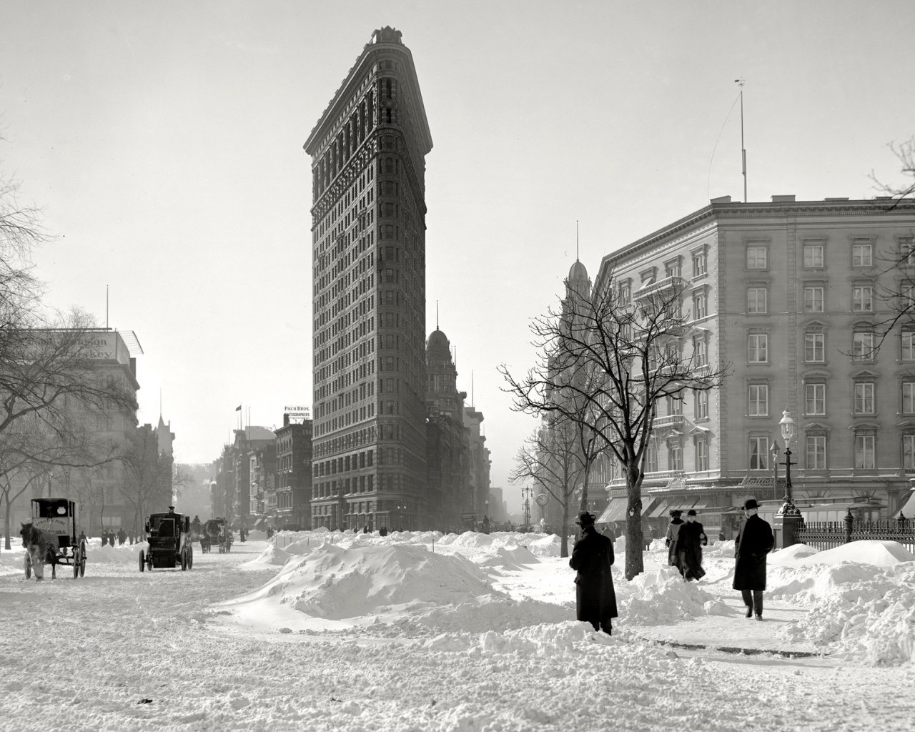 1905-й год,  Нью-Йорк - Нью-Йорк, Ретро