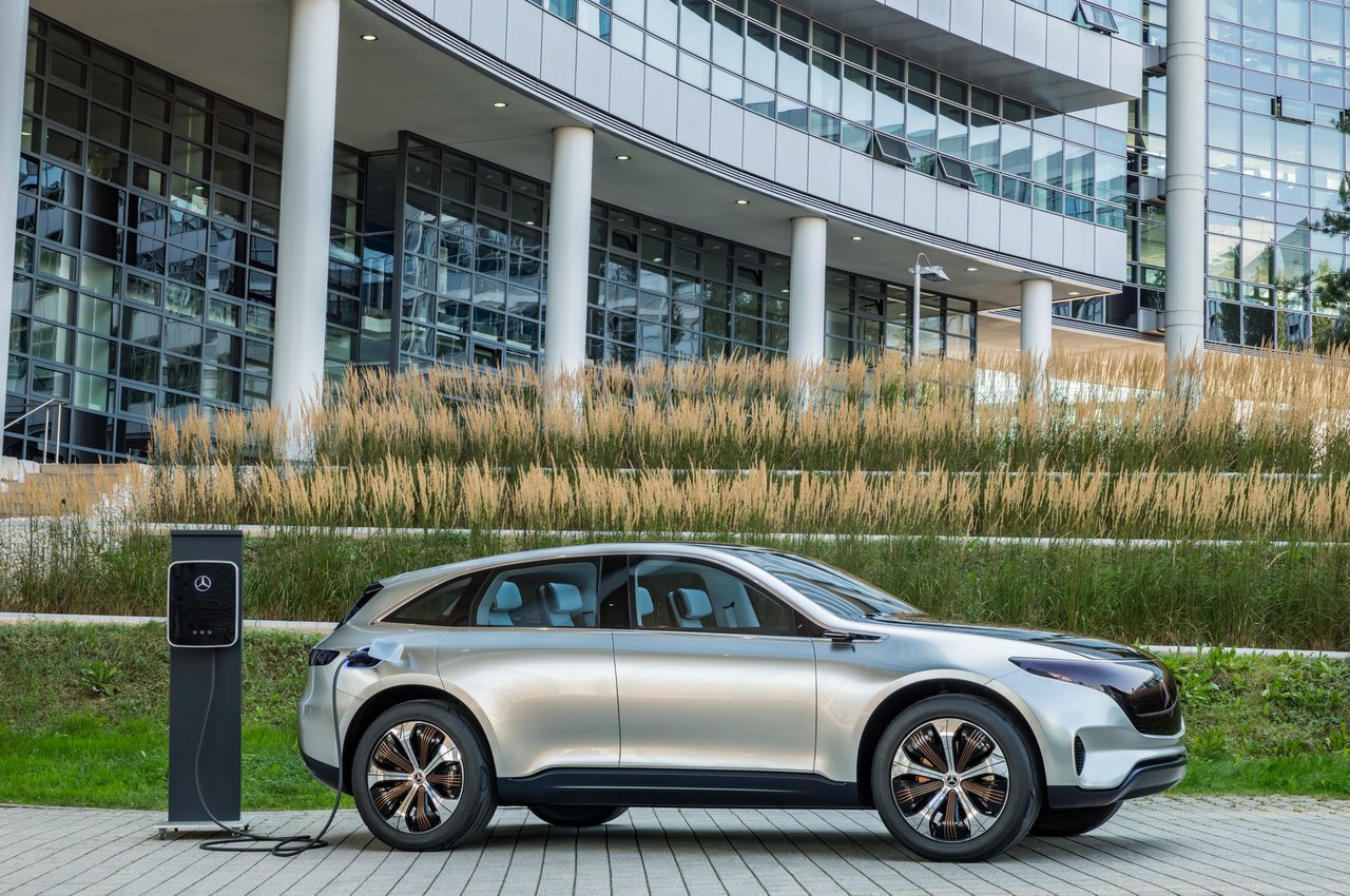 Mercedes introduced a 408-horsepower electric crossover - Mercedes, Auto, Mercedes, Electric car, Longpost