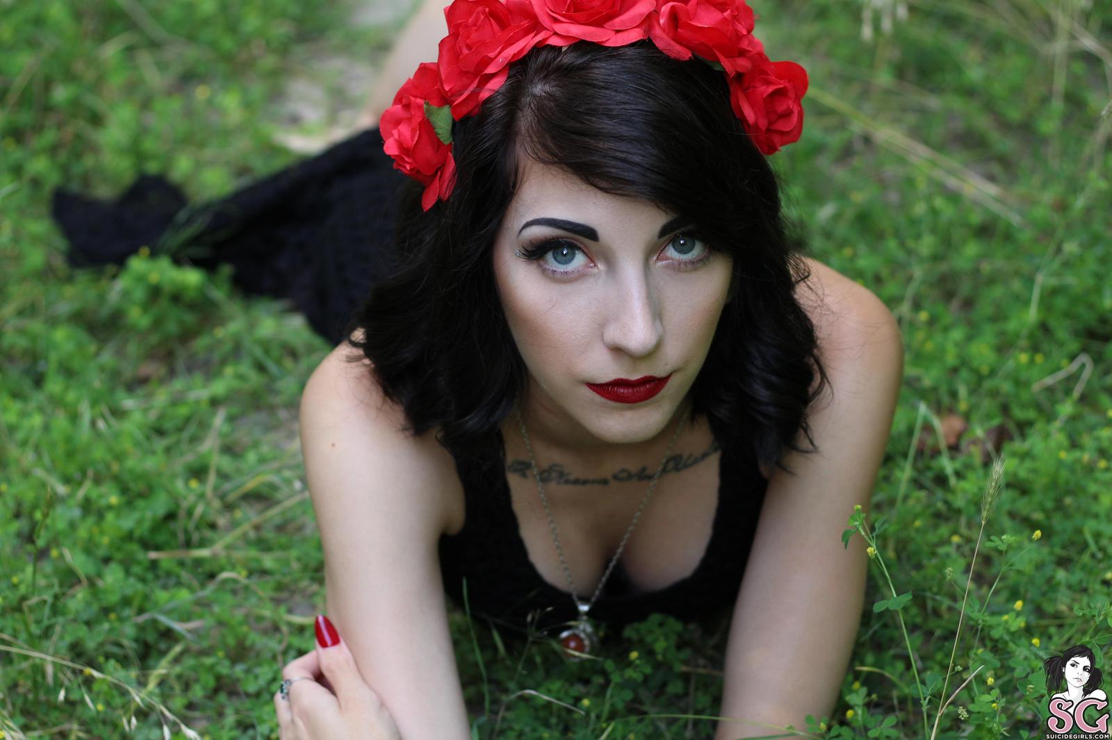 Alwayshigh Harmonia - Red Queen - NSFW, , Suicide girls, Longpost