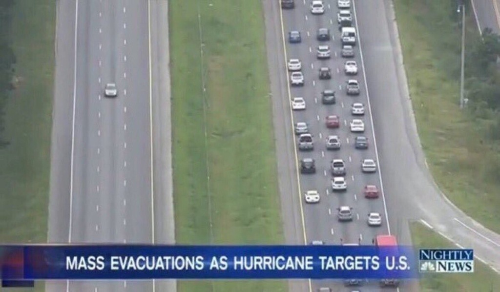 When you forgot to turn off the iron at home - Hurricane, USA, Forgot, Not like everyone else