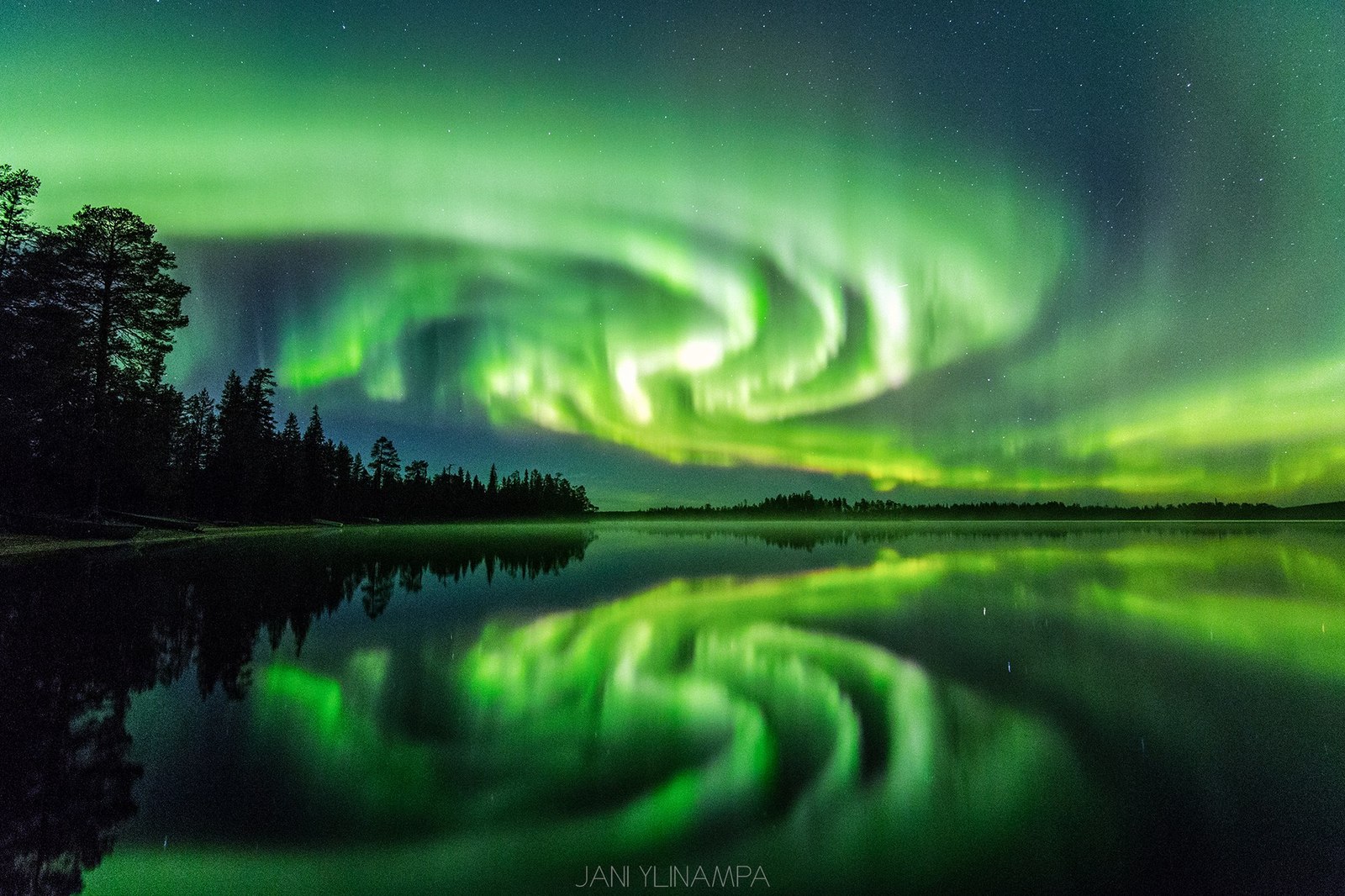 Северные сияния над Лапландией вчера ночью - Фото, Полярное сияние, Природа, Красота, Пейзаж