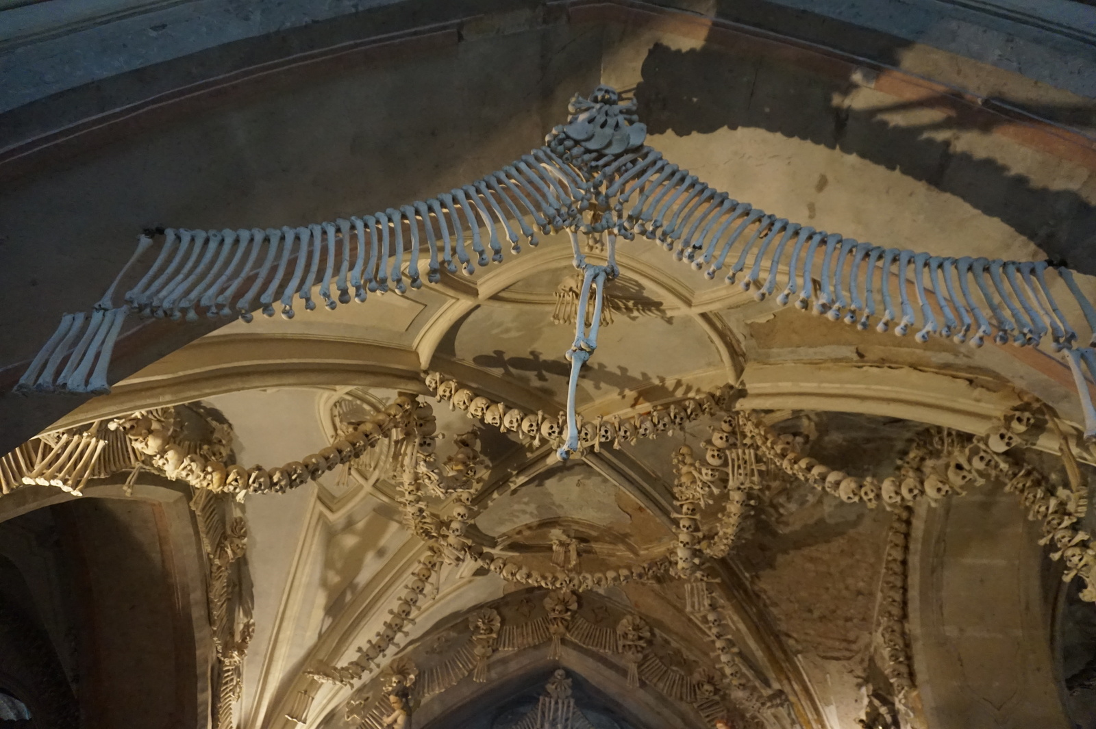 Ossuary. Kutna Hora - My, Czech, Ossuary, Scull, , Kutna Hora, Longpost