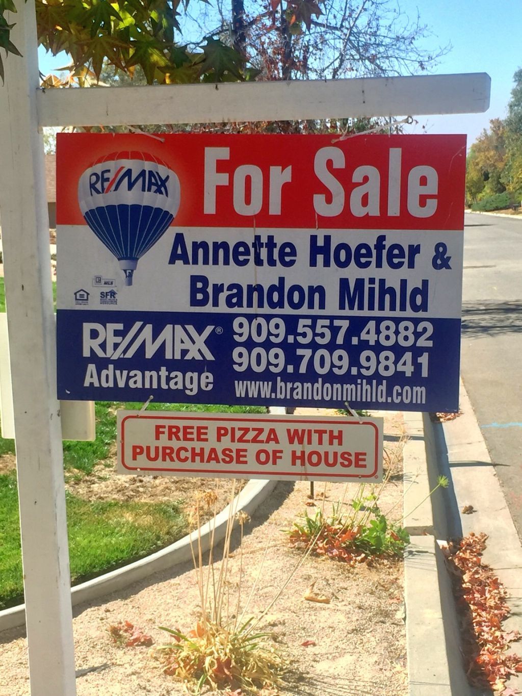 Tempting offer - House, Sentence, Marketing, Pizza, Translation