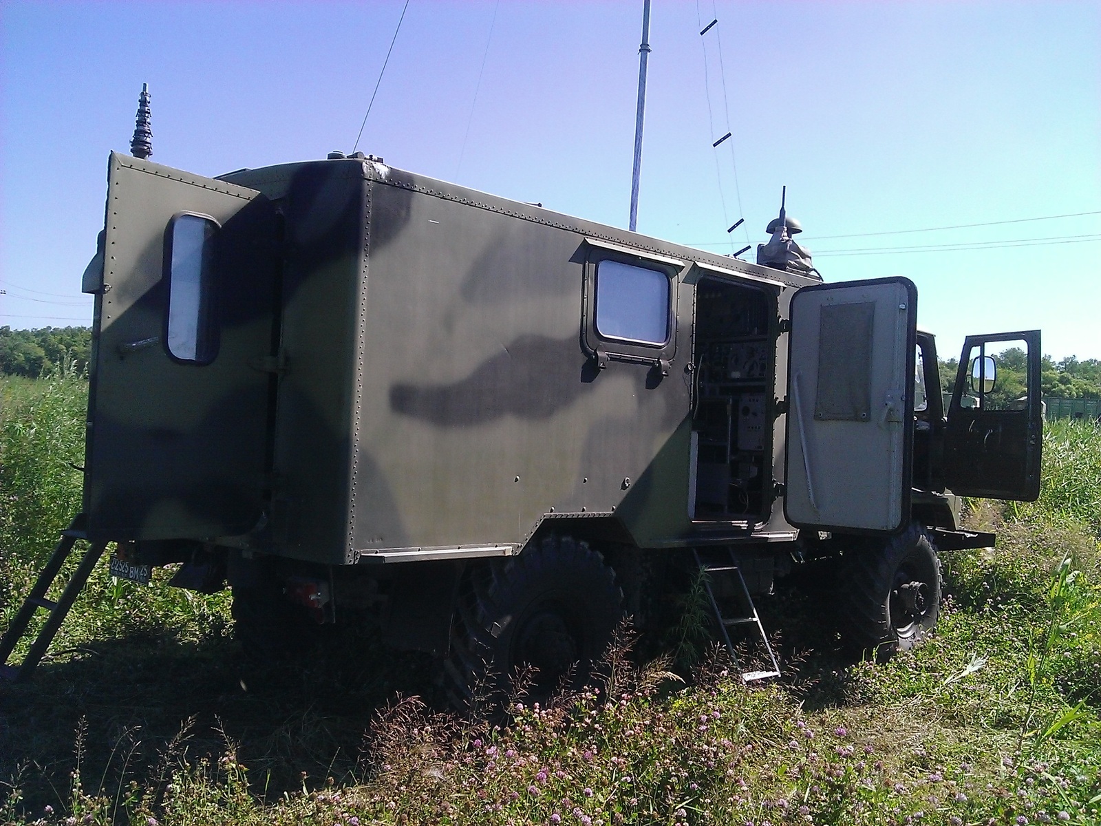 С днём военного связиста - Моё, Связь, Военная техника, Радиостанция, День военного связиста, Та-57, Р168, Газ-66, Длиннопост