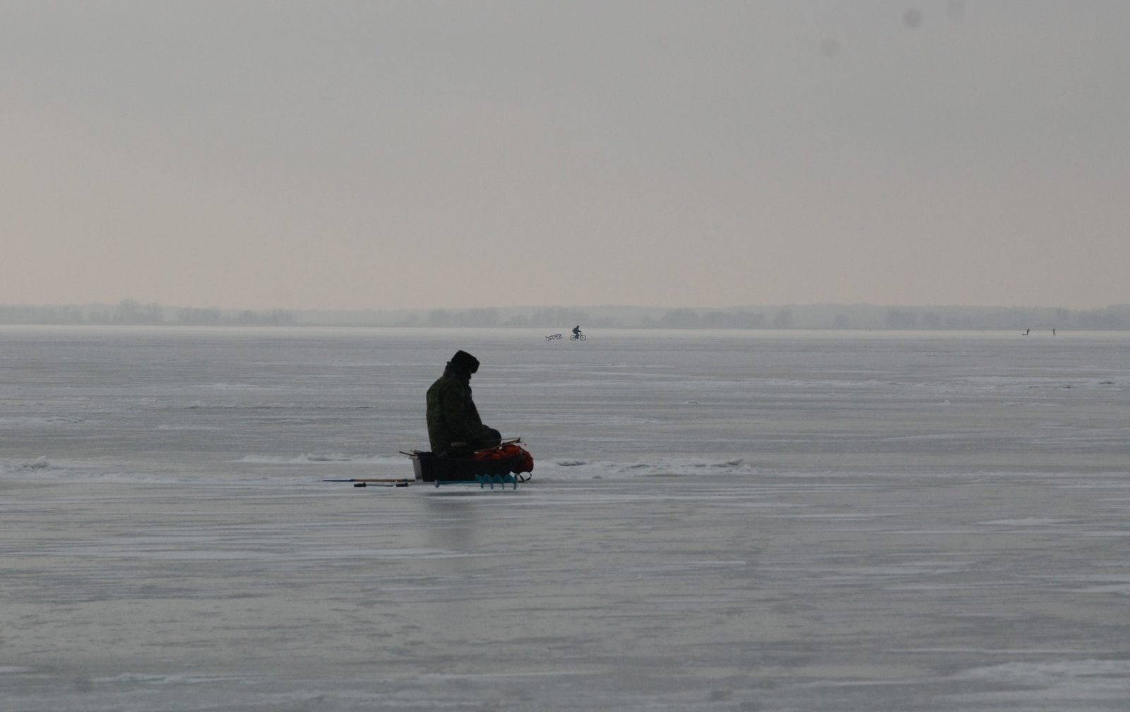 And let the whole world wait... - My, Fishing, beauty, Winter, Ice, Russia, Kaliningrad, Curonian Lagoon