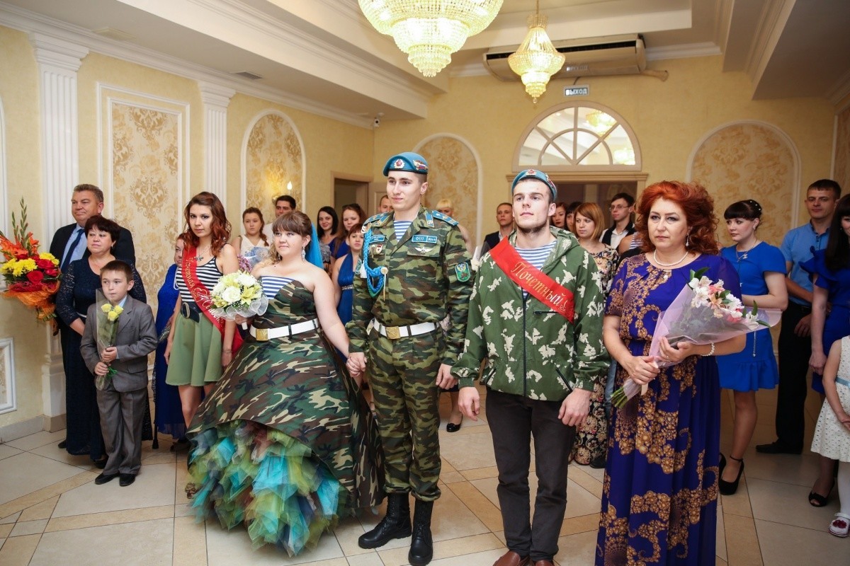 Camouflage dress, berets and vests: a wedding in the style of the Airborne Forces took place in Omsk - Airborne forces, Wedding, , Omsk, Creative, Longpost