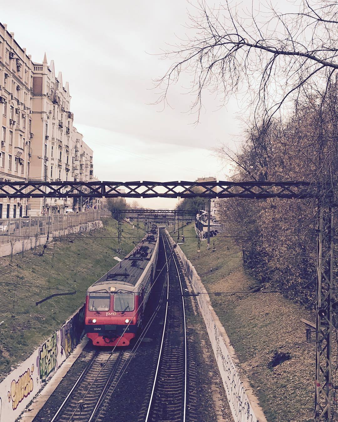 A train - Photo, A train