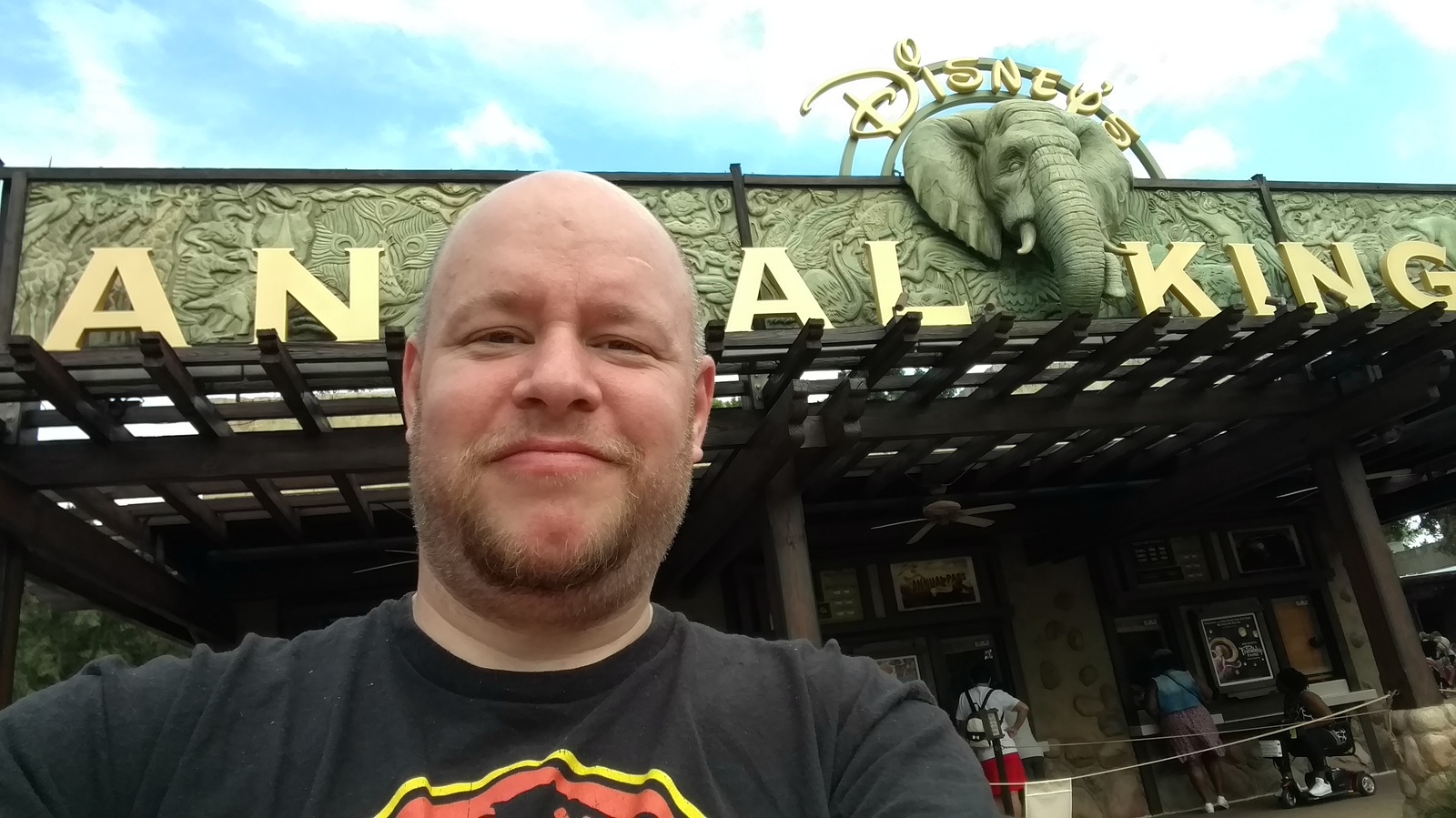 My wife said that the selfie is not mine - Photo, Disneyland, King