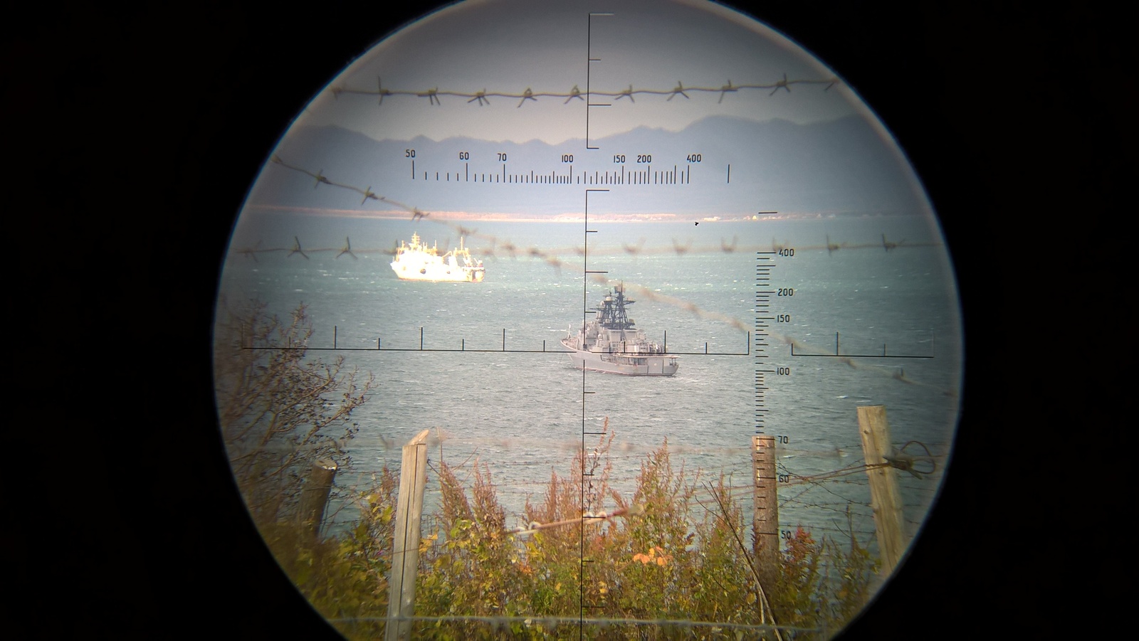 View through the artillery compass to the anti-submarine ship Admiral Panteleev - My, Ship, Sea, Compass