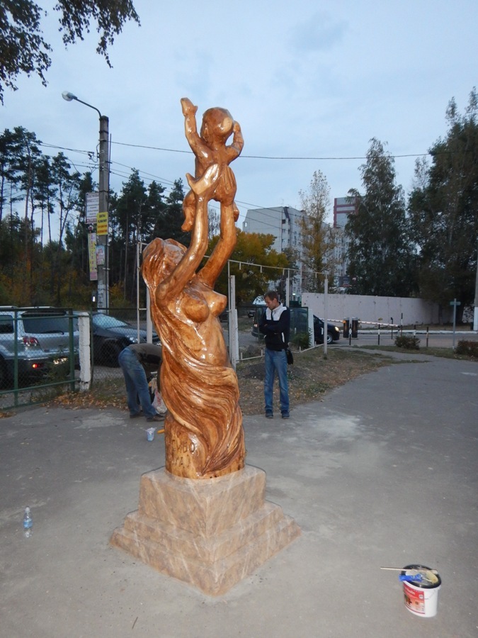 Thank you mom! Incredibly touching video - Alexander Ivchenko, Chainsaw sculpture, Voronezh, Chainsaw, , Monument, Video, Longpost