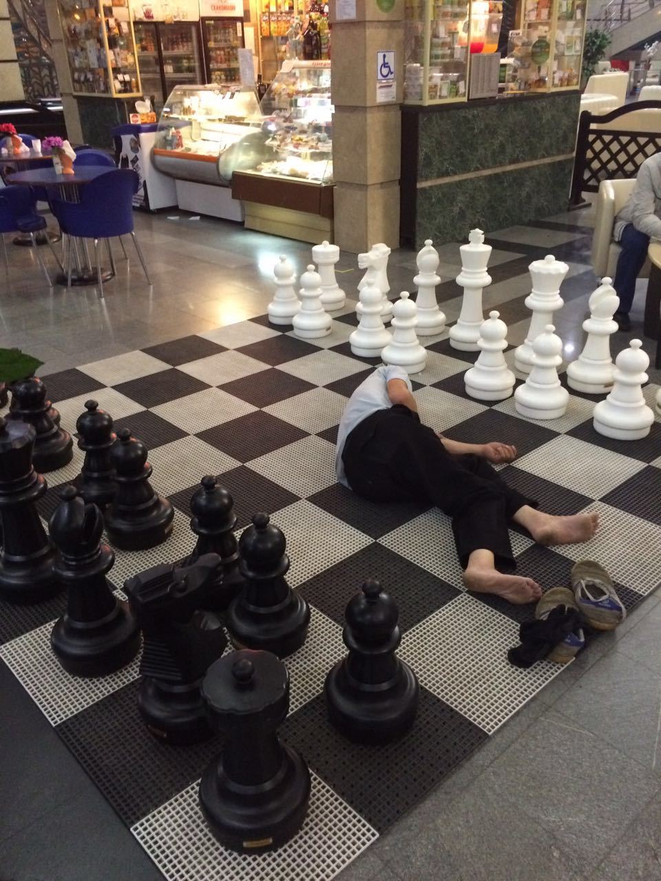 queen fell - My, Chelyabinsk, Chess players, Chess, Men, Queen, Dream, Drunk, Board