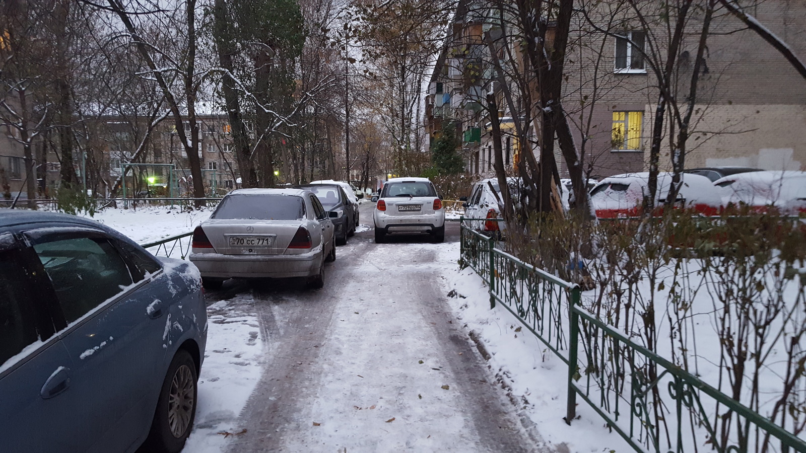 The Colonel knows his stuff. - My, Неправильная парковка, Courtyard, Traffic police, Help