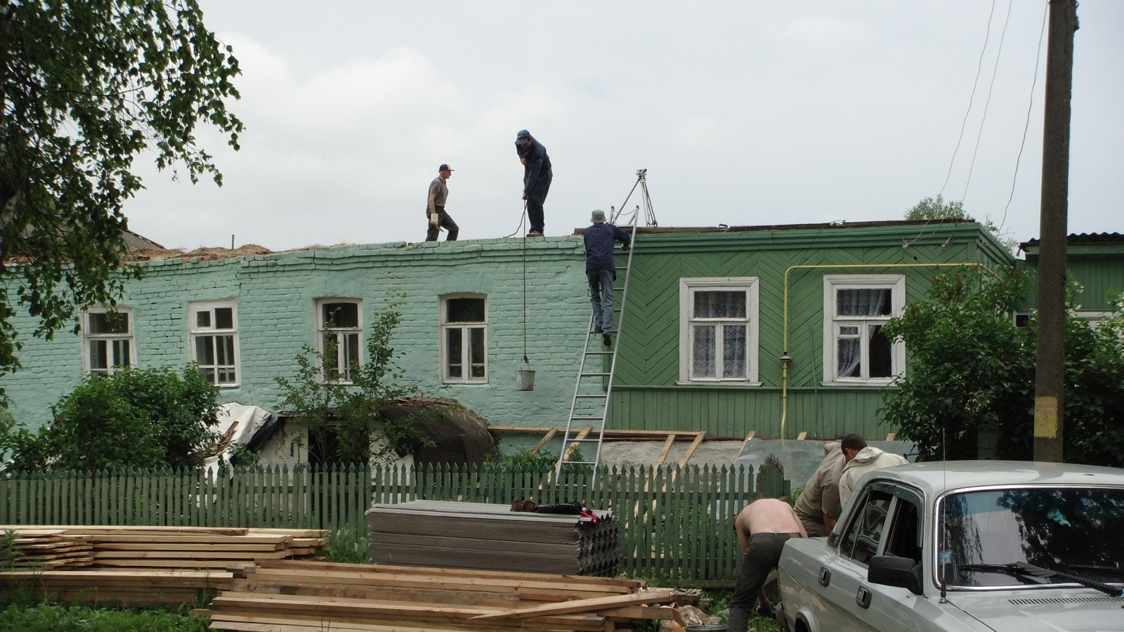 Ремонт деревенского дома, пристройка, отделка. - Моё, Строительство, Курица, Дом, Крыша, Туалет, Ванна, Кухня, Длиннопост