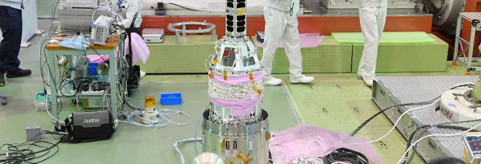 The smallest rocket in the world is ready to launch - Longpost, Rocket, Japan, Weapon, Technologies