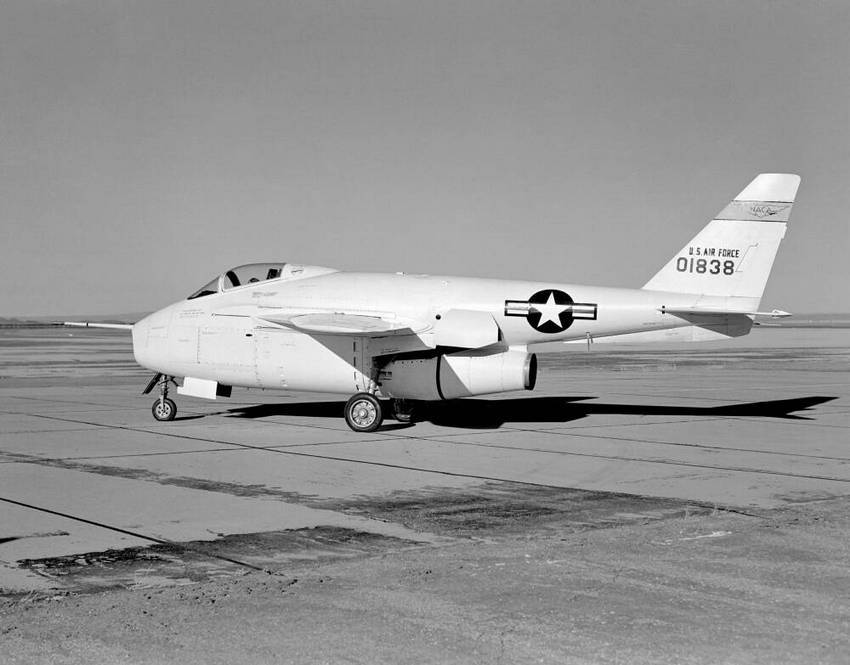 Fighter-bomber with variable geometry wing Sukhoi Su-17 (S-32) - Science and technology, Aviation, Dry, Su-17, , Su-7B, Longpost